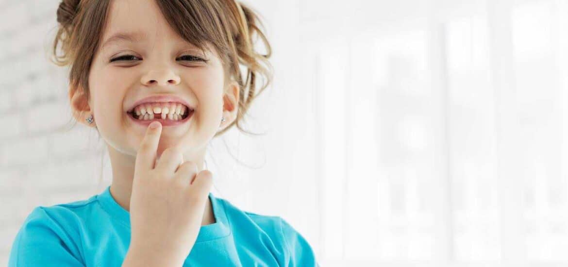 Cute Girl Showing her Broken Teeth | Smile Virtual