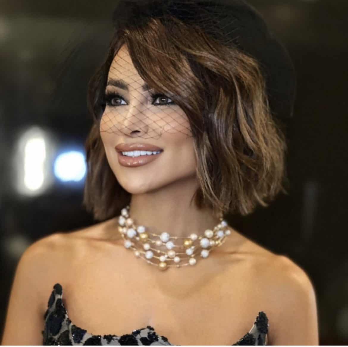 Happy Bride Wear Gown & Veil on her Face | Smile Virtual
