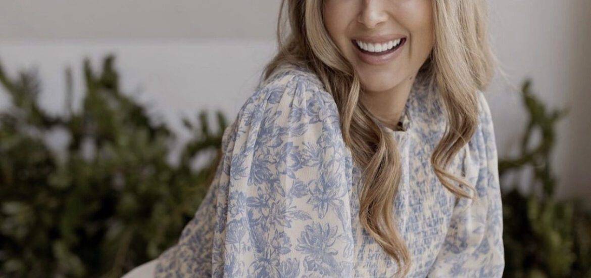 Beautiful Happy Woman Holding Hands on Table | Smile Virtual