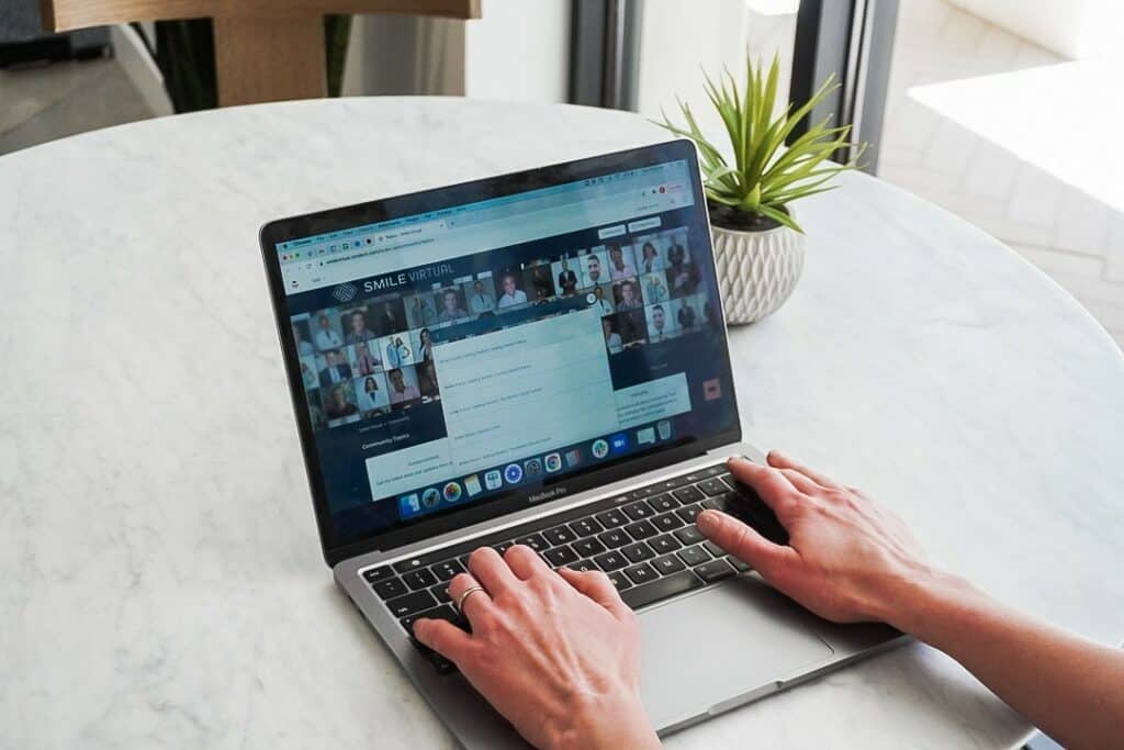 Patients online by Smile virtual